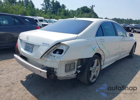 2010 Mercedes-Benz S 550 4Matic из США, поврежденный, VIN WDDNG8GB9AA331703